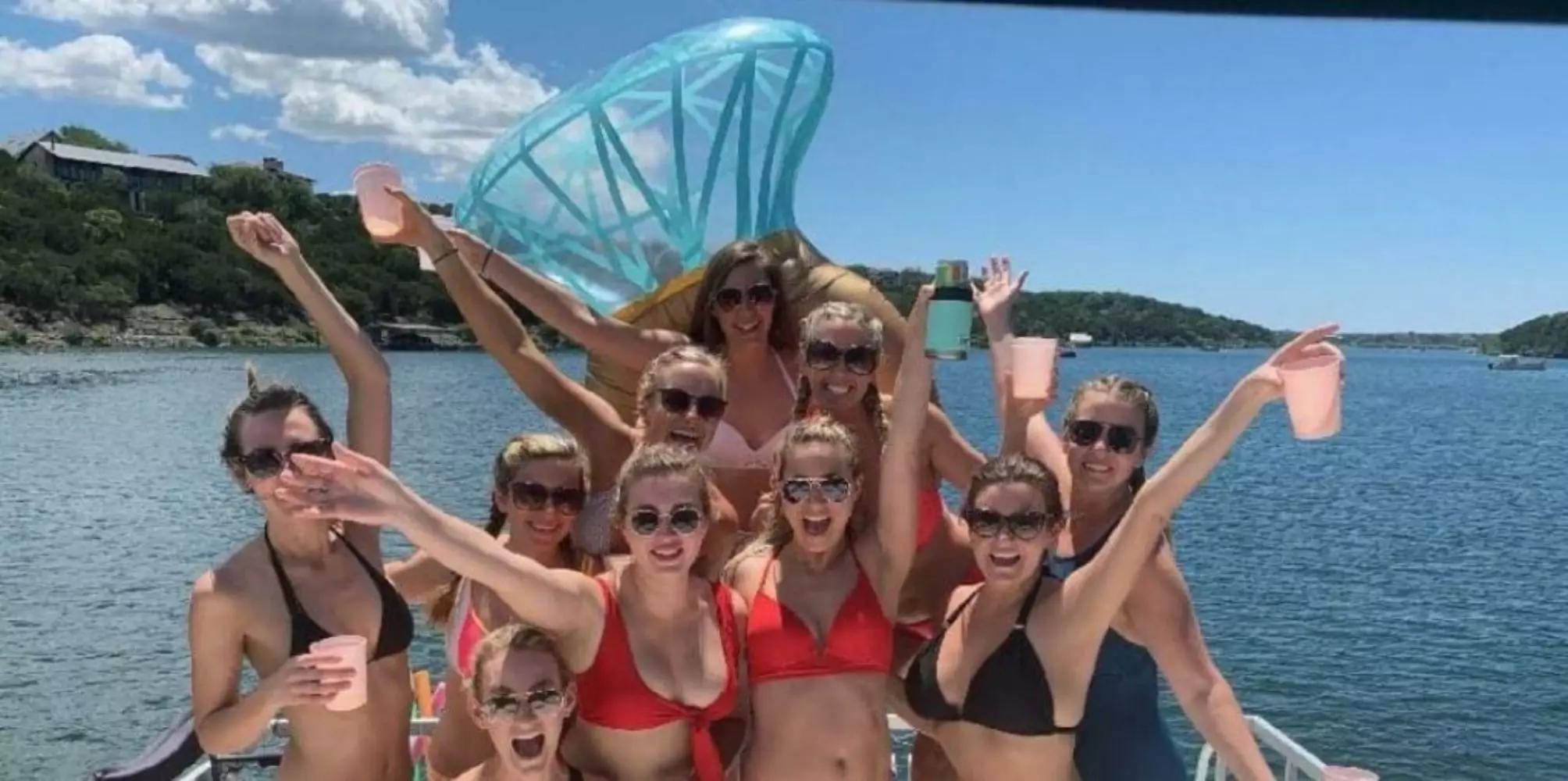 Party Boat in Lake Travis for Weekend Lake Adventures